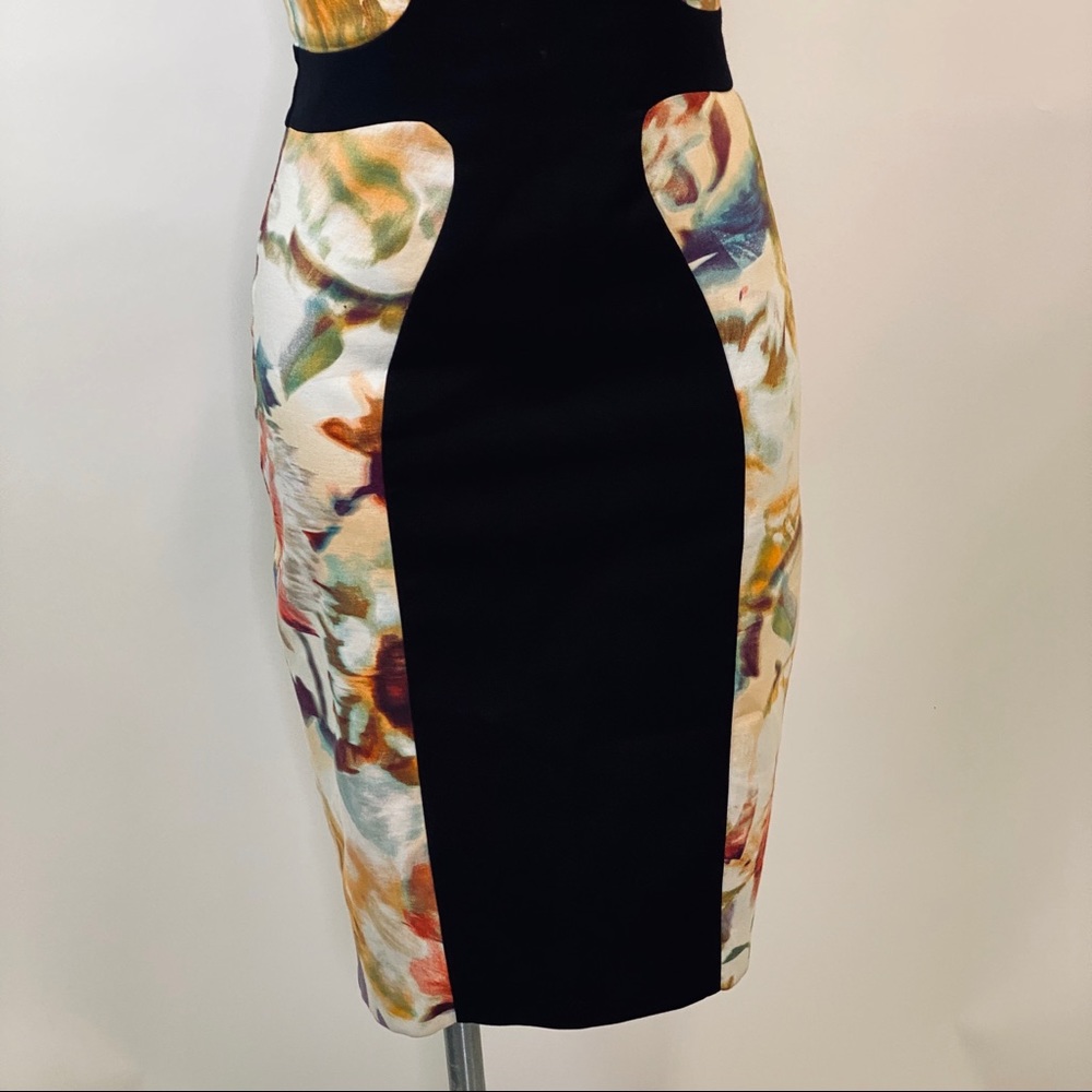 Black Halo Black Floral-Panel Midi Dress - Picture 3 of 8